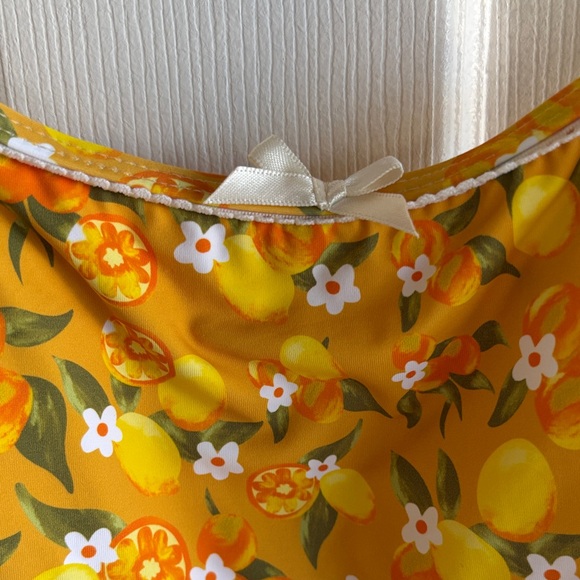 NEW💛dippin daisys Lemon/Floral Yellow One-Piece Swimsuit - Picture 3 of 8
